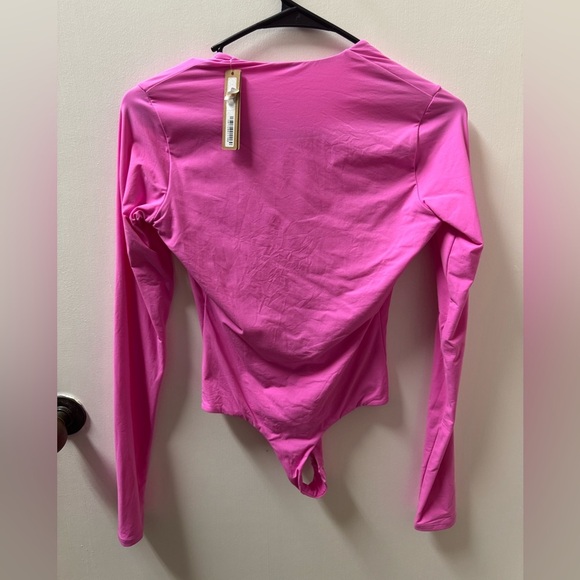 NWT SKIMS SIZE S PINK LS THONG BODYSUIT - Picture 2 of 2